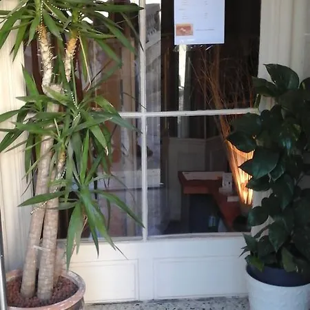 California Hotel 3*