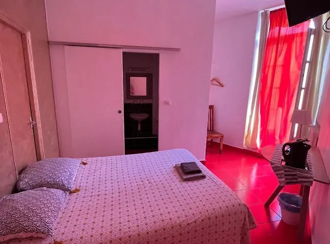 California Hotel 3*